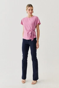 Blusa Manga Morcego Evasê Cinto Embutido