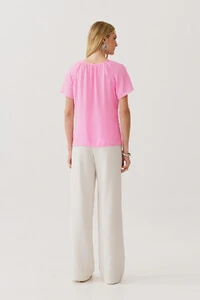 Blusa Manga Raglan Decote Babado Laço