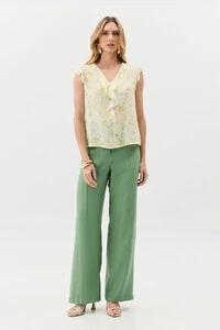 Regata Floral Decote V Ombro Babados