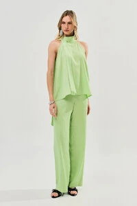 Conjunto de Blusa Regata Frente Única Faixa e Pantalona Nervura