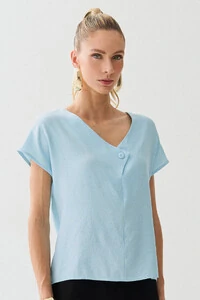 Blusa Manga Morcego Decote V Transpassado Botão Forrado