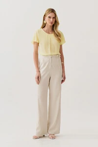 Blusa Decote Pregas