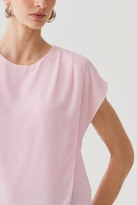 Blusa Dupla Assimétrica Transpassada Manga Morcego Ombro Esquerdo Pregas Triple