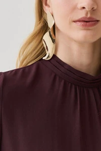 Blusa Manga Evasê Gola Baixa Pregas Triple Franzido