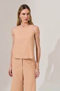 Conjunto de Alfaiataria de Blusa Regata Crop Pence e Calça Pantacourt Botão Forrado