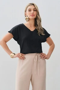 Blusa Manga Morcego Decote V Recorte