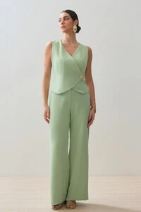 Conjunto de Alfaiataria de Colete e Pantalona Gold