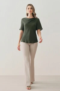 Blusa Assimétrica Manga Evasê Decote Drapeado Ombro Recorte Franzidos