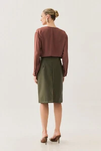 Blusa Manga Longa Punho Gold Decote Cavado Laço Puxante