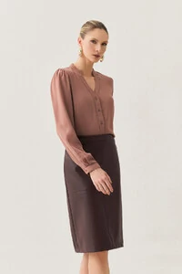 Camisa Manga Longa Punho Gola Baixa Decote v