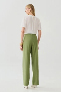 Calça Reta Botões Forrados Double