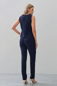 Conjunto de Alfaiataria de Blusa Regata Recorte Cinto Gold e Calça Reta