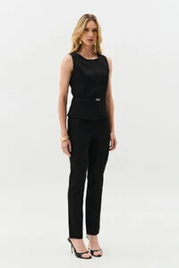 Conjunto de Alfaiataria de Blusa Regata Recorte Cinto Gold e Calça Reta