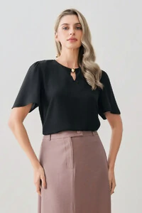 Blusa Manga Evasê Decote Vazado Gold