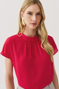 Blusa Manga Morcego Gola Baixa