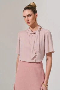 Blusa Gola Dobrada Laço Lateral