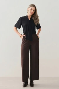 Blusa de Cetim Gola Dobrada de Laço