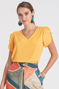 Blusa manga aberta botão forrado