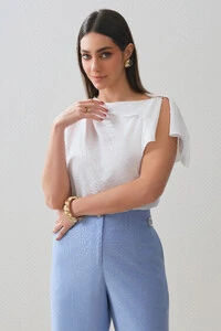 Blusa Assimétrica Manga Morcego Gola Fluida Ombro Gold Double
