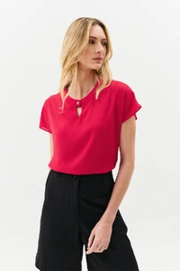 Blusa Manga Morcego Decote Redondo Pala Vazado Botão Gold