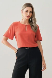 Blusa Manga Evasê Decote Vazado Gold