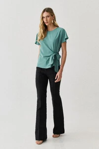 Blusa Manga Morcego Evasê Cinto Embutido