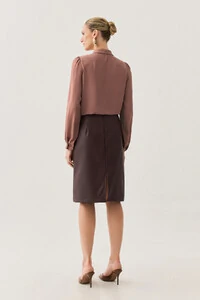 Blusa Manga Longa Punho Gola Dobrada de Laço