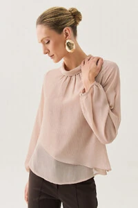 Blusa Dupla Transpassada Assimétrica de Chiffon Yoryu Manga Longa Gola Dobrada