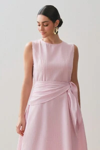 Vestido Midi Regata de Textrua Listrada Cintura Faixa Franzida