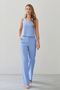 Conjunto de Linho de Blusa Regata Crop Recortes e Calça Reta Botão Forrado