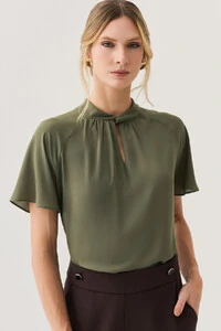 Blusa Manga Ralgan Gola Baixa Torcida Decote Gota Franzido