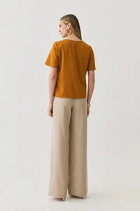 Blusa Assimétrica Pregas Ombro Esquerdo