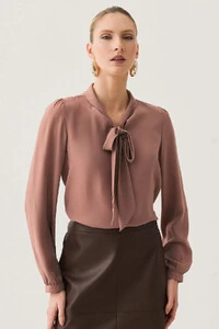 Blusa Manga Longa Punho Gola Dobrada de Laço