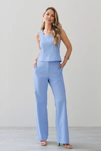 Conjunto de Linho de Blusa Regata Crop Recortes e Calça Reta Botão Forrado