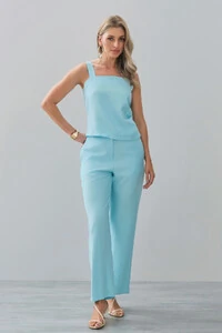 Conjunto de Alfaiataria Blusa de Alça Crop Assimétrica Lateral Franzida e Calça Reta Botão Forrado
