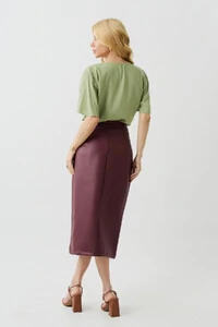 Blusa Manga Evasê Decote Cavado Nervuras