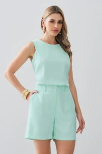 Conjunto de Blusa Regata Recorte e Shorts