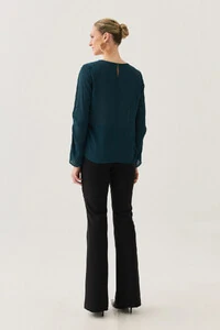 Blusa de Chiffon Yoryu Decote Gota Manga Longa Evasé Cut Out Franzida