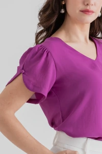 Blusa manga aberta botão forrado