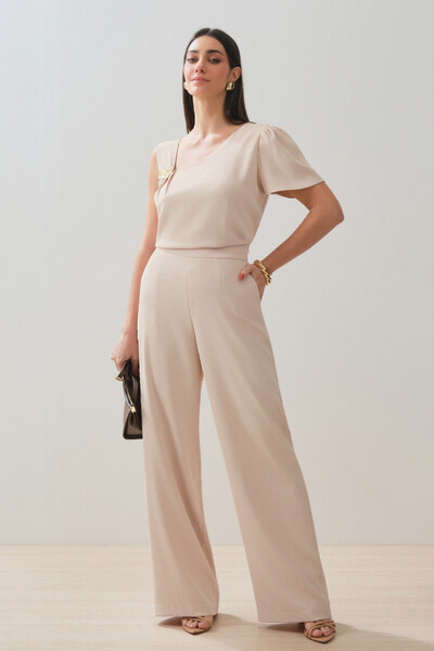 Foto Conjunto de Alfaiataria de Blusa Assimétrica Alça Direita Gold Pregas e Pantalona