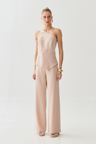 Foto Conjunto de Blusa Regata Assimétrica Um Ombro Só Recorte Cintura e Calça Wide Leg Botão Forrado