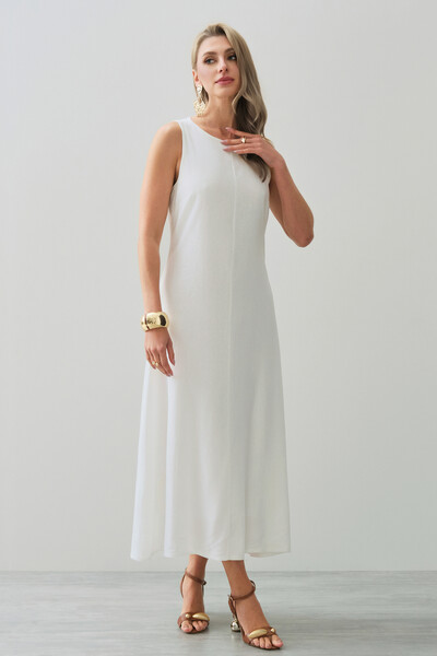 Foto Vestido Midi Regata de Linho Recorte