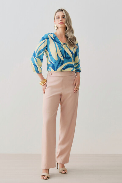 FotoBlusa Folhagem Abstrata Manga 3/4 Decote V Laço