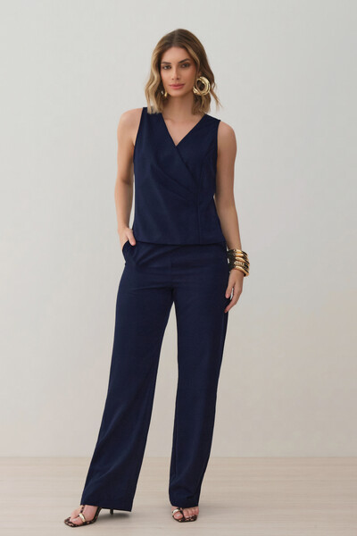 Foto Conjunto de Blusa Regata Transpassada Pregas Triple e Calça Reta