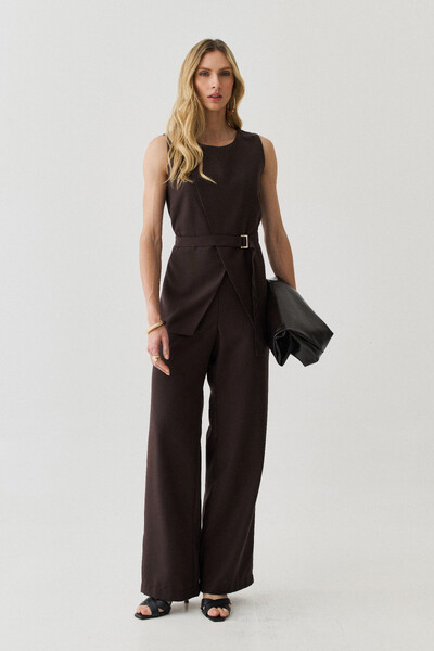 Foto Conjunto de Colete Transpassado Cinto Gold e Calça Pantalona Slim