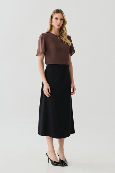 FotoBlusa Manga Evasê Decote Vazado Gold