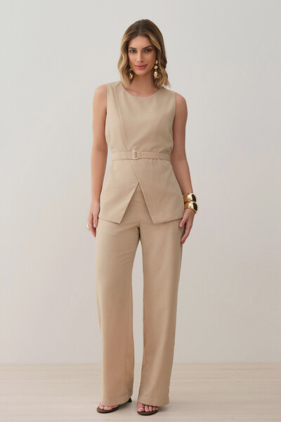Foto Conjunto de Colete Transpassado Cinto Gold e Calça Pantalona Slim
