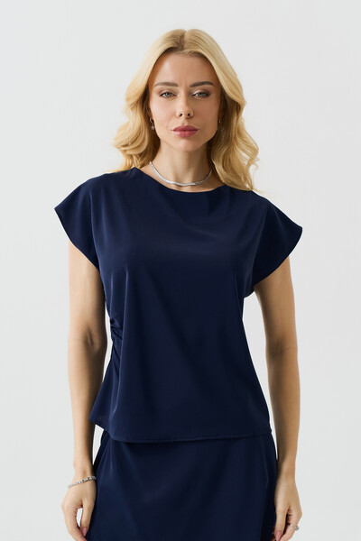 Foto Conjunto Assimétrico de Blusa Manga Morcego Pregas Drapeada Saia Midi Evasê Drapeada