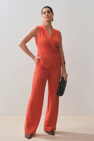 Foto Conjunto de Colete Gola Smoking e Pantalona Slim