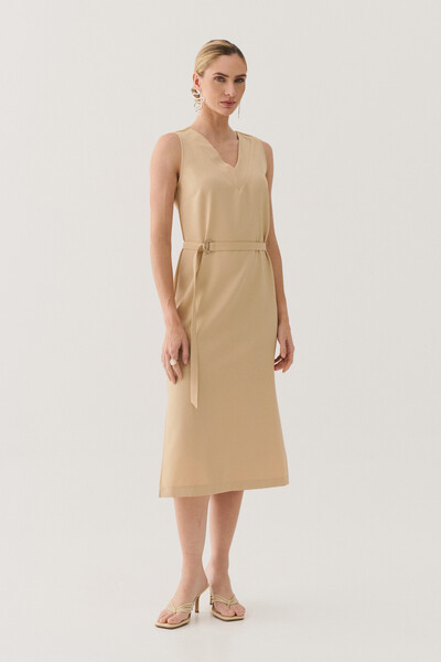 Foto Vestido Midi Regata de Alfaiataria Decote V Recorte e Cinto Fivela